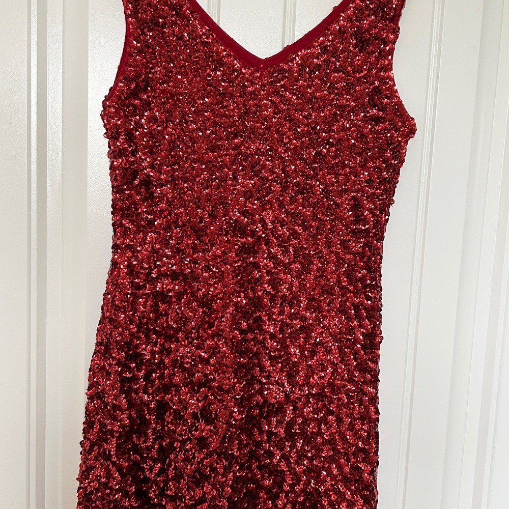 Tea n Rose Red Sequin Mini Dress V-Neck Sleeveless